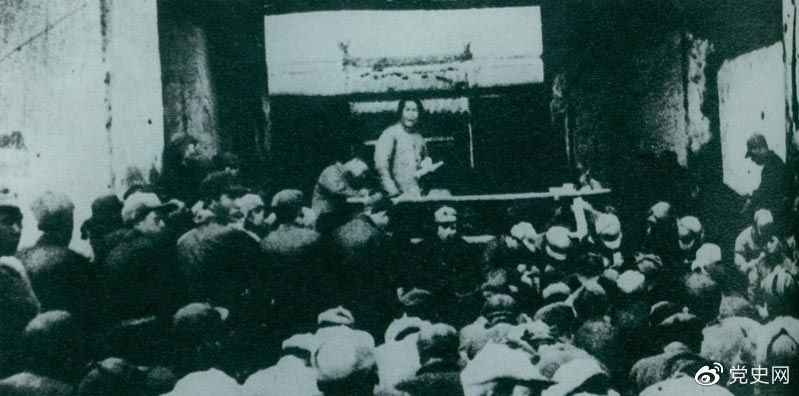 1935年12月27日，毛澤東在陜北瓦窯堡黨的活動分子會議上作《論反對日本帝國主義的策略》報告。
